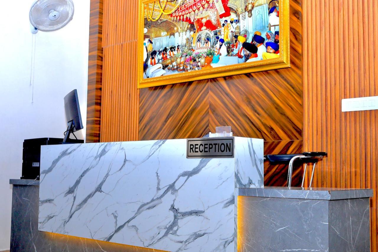 Hotel Lemonade Amritsar Exterior photo