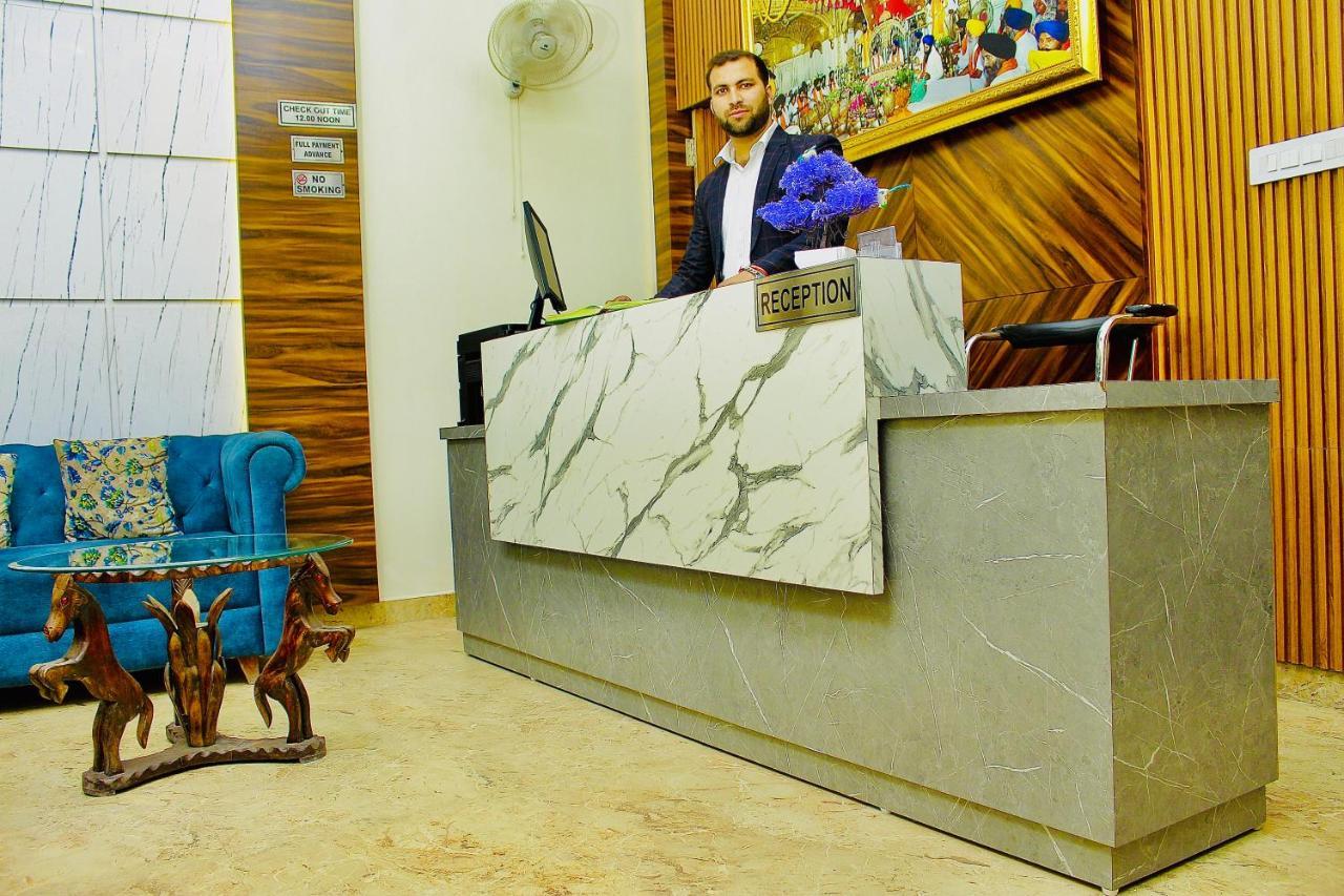 Hotel Lemonade Amritsar Exterior photo